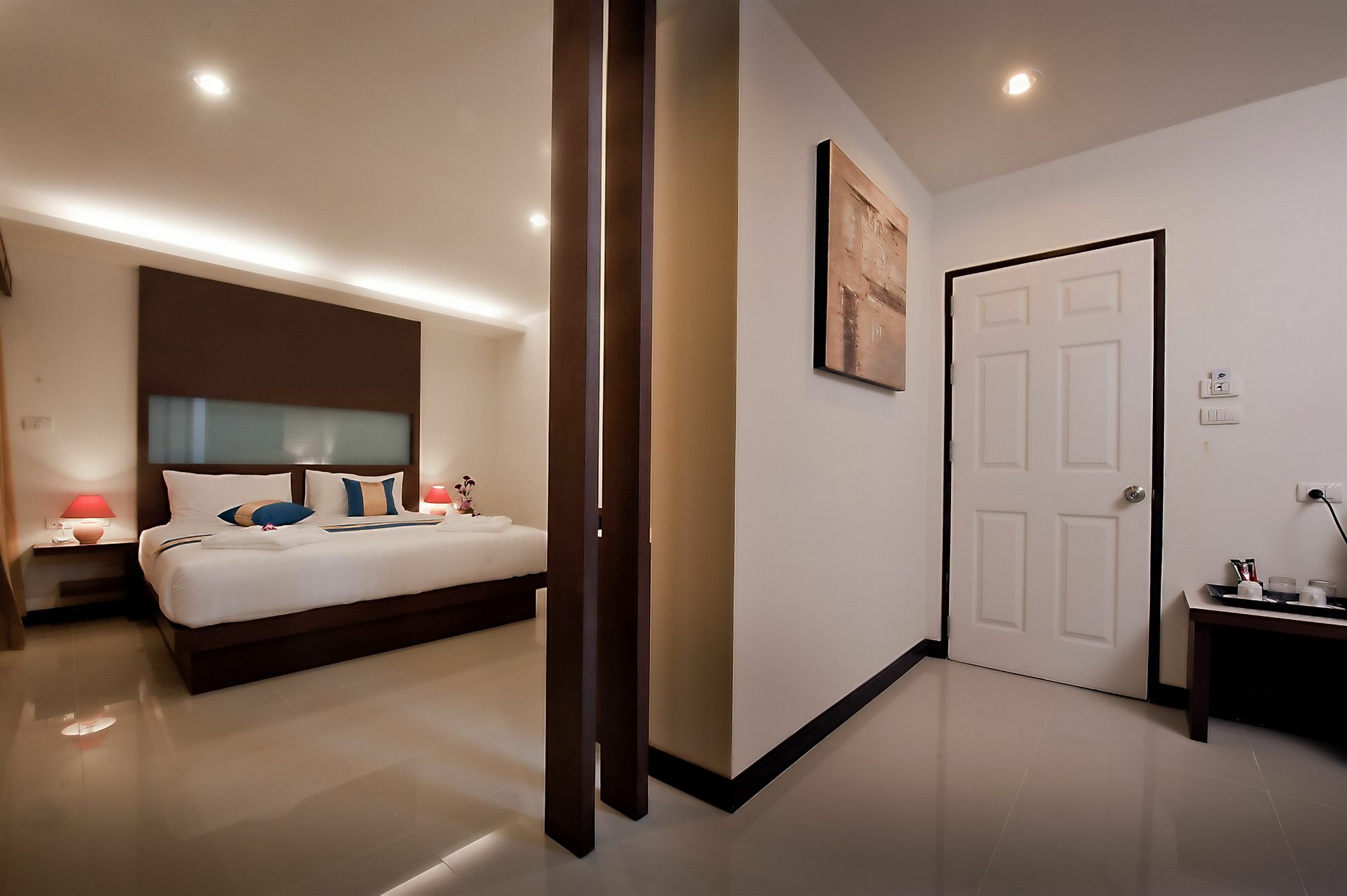 Tuana Blue Sky Patong Hotel Exterior foto